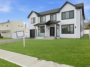 319 Blacksmith Road W, Levittown NY 11756