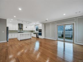 319 Blacksmith Road W, Levittown NY 11756