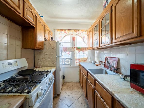 19 Brighton 10th Path, Brooklyn NY 11235