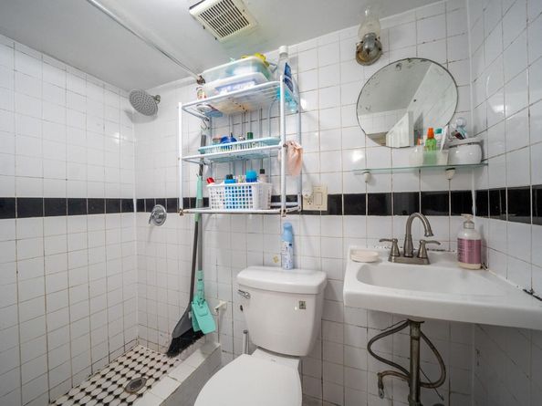19 Brighton 10th Path, Brooklyn NY 11235