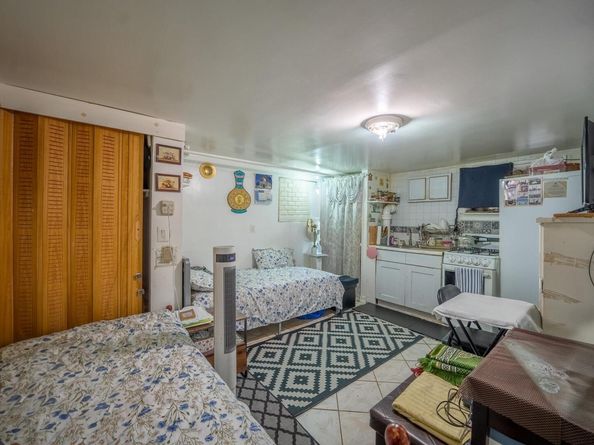 19 Brighton 10th Path, Brooklyn NY 11235