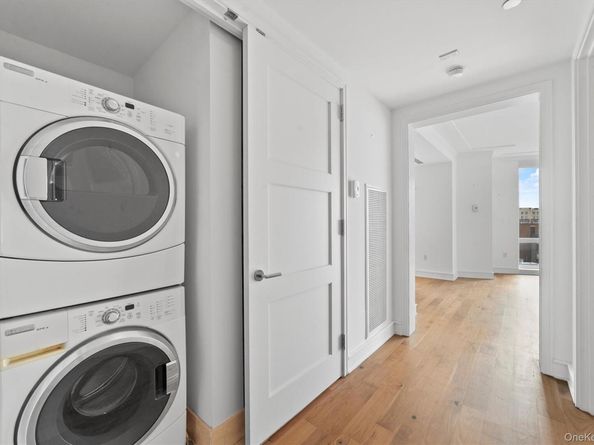 5 Renaissance Square 10G, White Plains NY 10601