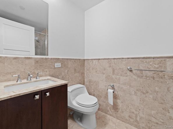 5 Renaissance Square 10G, White Plains NY 10601