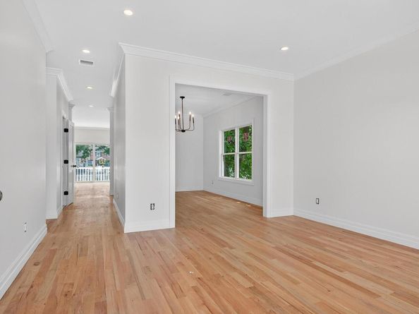 1108 Washington Place, Baldwin Harbor NY 11510