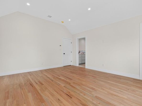 1108 Washington Place, Baldwin Harbor NY 11510