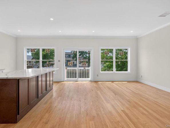 1108 Washington Place, Baldwin Harbor NY 11510