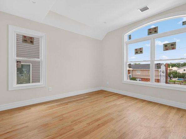 1108 Washington Place, Baldwin Harbor NY 11510