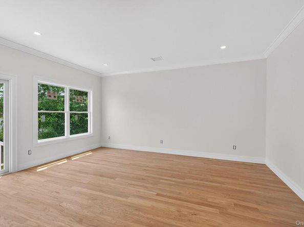 1108 Washington Place, Baldwin Harbor NY 11510