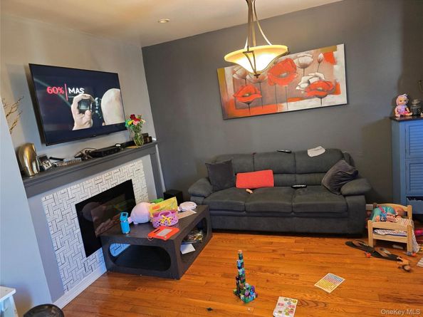 367 Lincoln Avenue, Brooklyn NY 11208