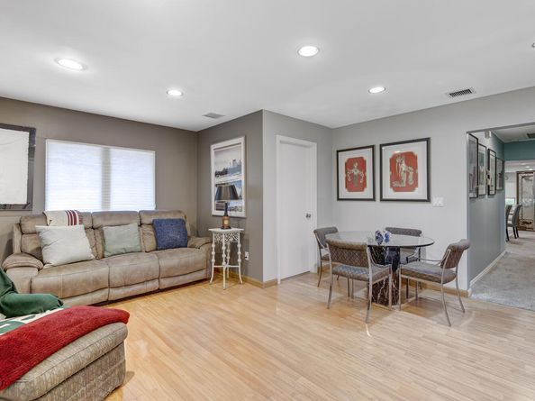 61 Locust Lane, Roslyn Heights NY 11577