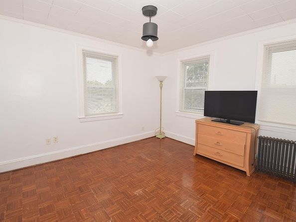 8102 164th Place, Jamaica Hills NY 11432