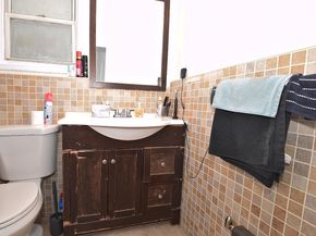 8102 164th Place, Jamaica Hills NY 11432