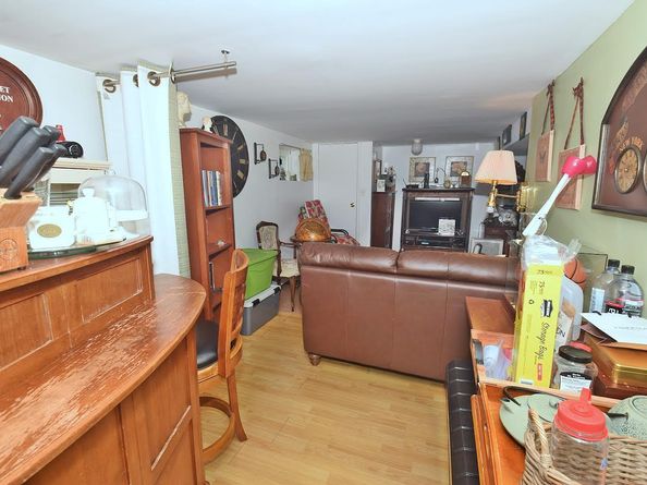 8102 164th Place, Jamaica Hills NY 11432