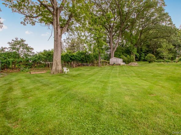 127 Parkview Road, Elmsford NY 10523