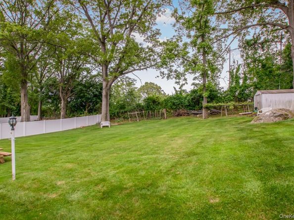 127 Parkview Road, Elmsford NY 10523