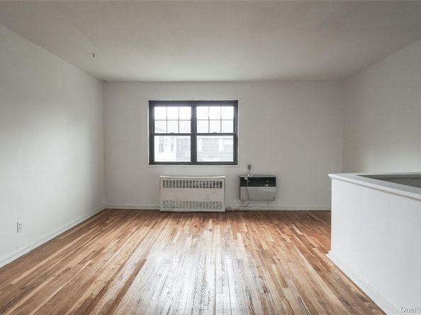 67-09 136 Street B, Kew Garden Hills NY 11367