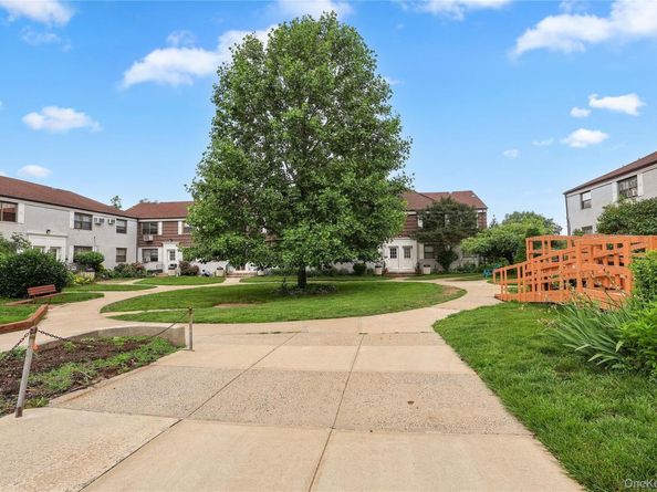 67-09 136 Street B, Kew Garden Hills NY 11367