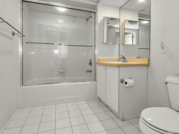 100 Harbor View Drive 249, Port Washington NY 11050