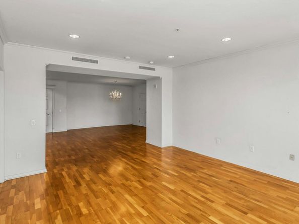 100 Harbor View Drive 249, Port Washington NY 11050