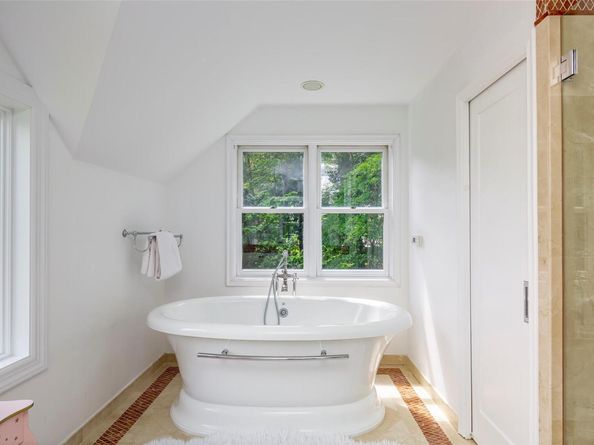652 Noyack Path, Water Mill NY 11976