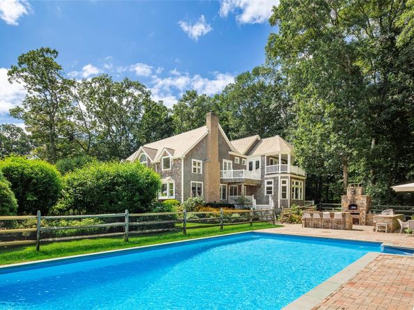 652 Noyack Path, Water Mill NY 11976