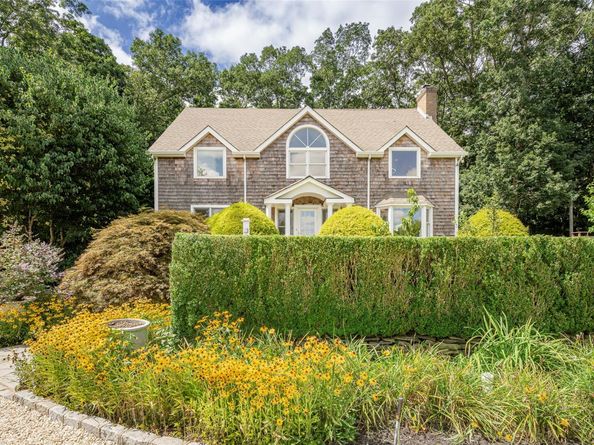 652 Noyack Path, Water Mill NY 11976