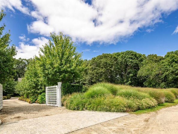 652 Noyack Path, Water Mill NY 11976