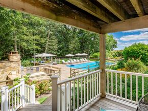 652 Noyack Path, Water Mill NY 11976