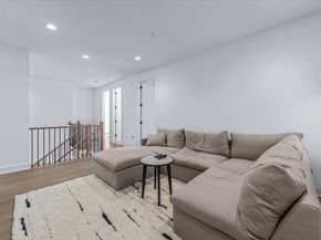 1 Sequoia Circle, Manhasset NY 11030