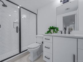 1 Sequoia Circle, Manhasset NY 11030