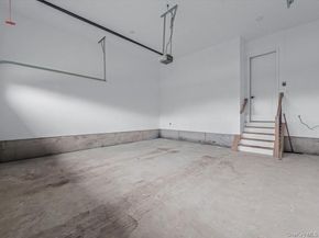 1 Sequoia Circle, Manhasset NY 11030