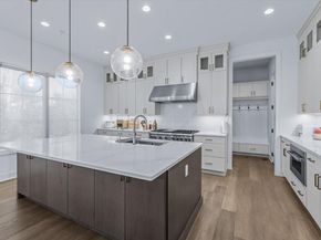 1 Sequoia Circle, Manhasset NY 11030