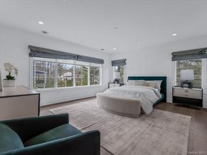 1 Sequoia Circle, Manhasset NY 11030
