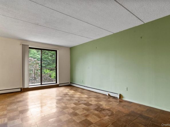 687 Bronx River Road 2A, Yonkers NY 10704