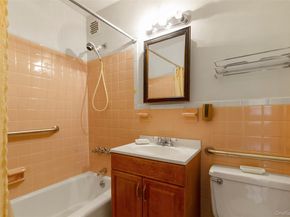 687 Bronx River Road 2A, Yonkers NY 10704