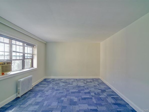 78-35 147th Street 2E, Kew Garden Hills NY 11367