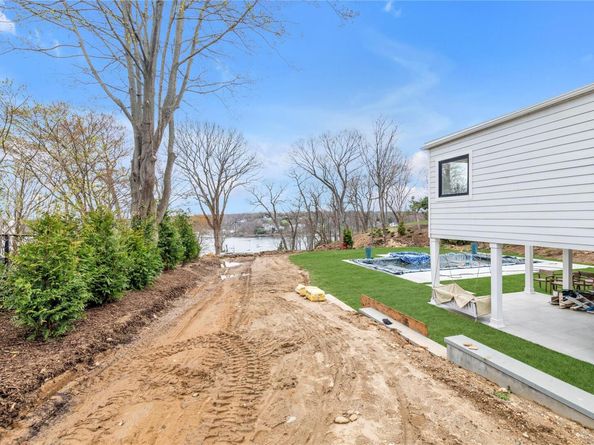 14 Harbor Crest Court, Huntington NY 11743