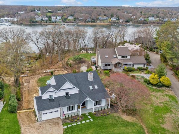 14 Harbor Crest Court, Huntington NY 11743