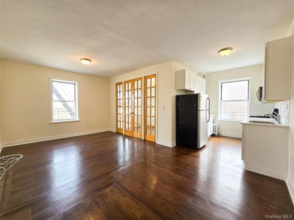 59-11 Queens Boulevard 5H, Woodside NY 11377
