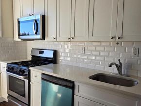 59-11 Queens Boulevard 5H, Woodside NY 11377