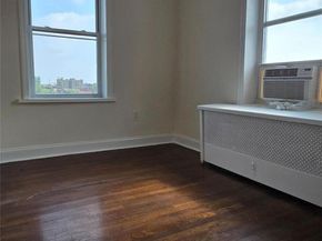 59-11 Queens Boulevard 5H, Woodside NY 11377