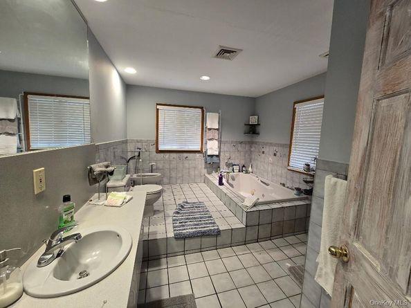 484 Bicycle Path, Port Jefferson Station NY 11776