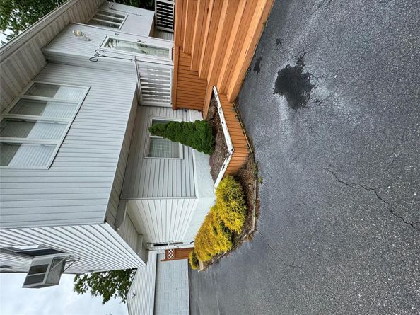 22 Salem Lane, Selden NY 11784