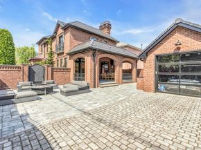 16204 12th Road, Whitestone NY 11357
