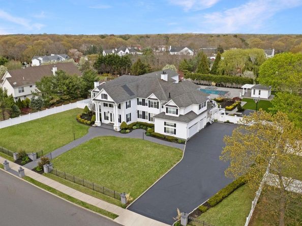 91 Fairmont Avenue, Medford NY 11763