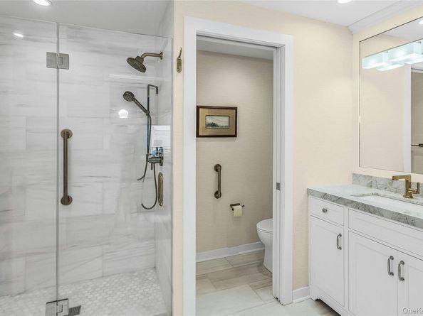433 Main Street 203, Port Washington NY 11050