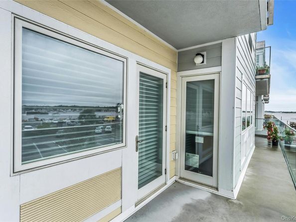 433 Main Street 203, Port Washington NY 11050