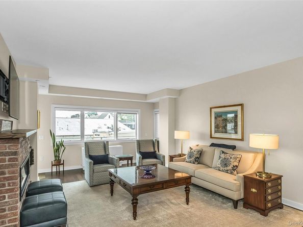 433 Main Street 203, Port Washington NY 11050