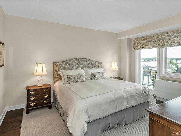 433 Main Street 203, Port Washington NY 11050