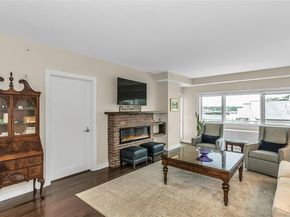 433 Main Street 203, Port Washington NY 11050